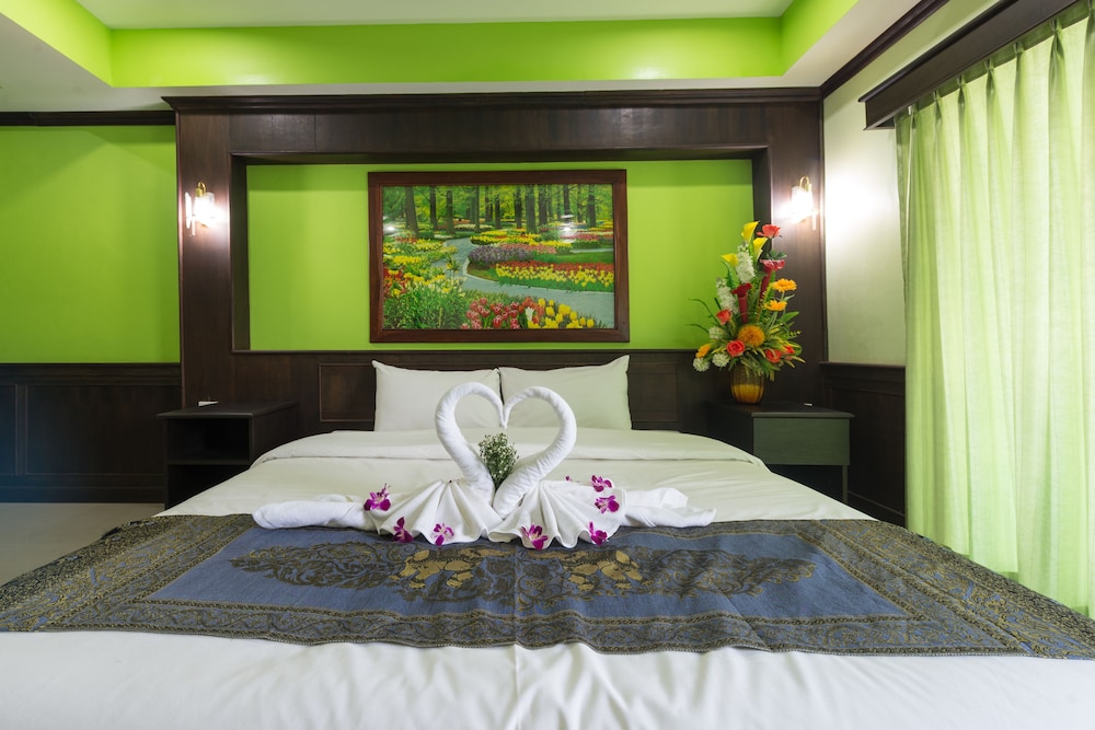 Hiso Place Hotel 23/70