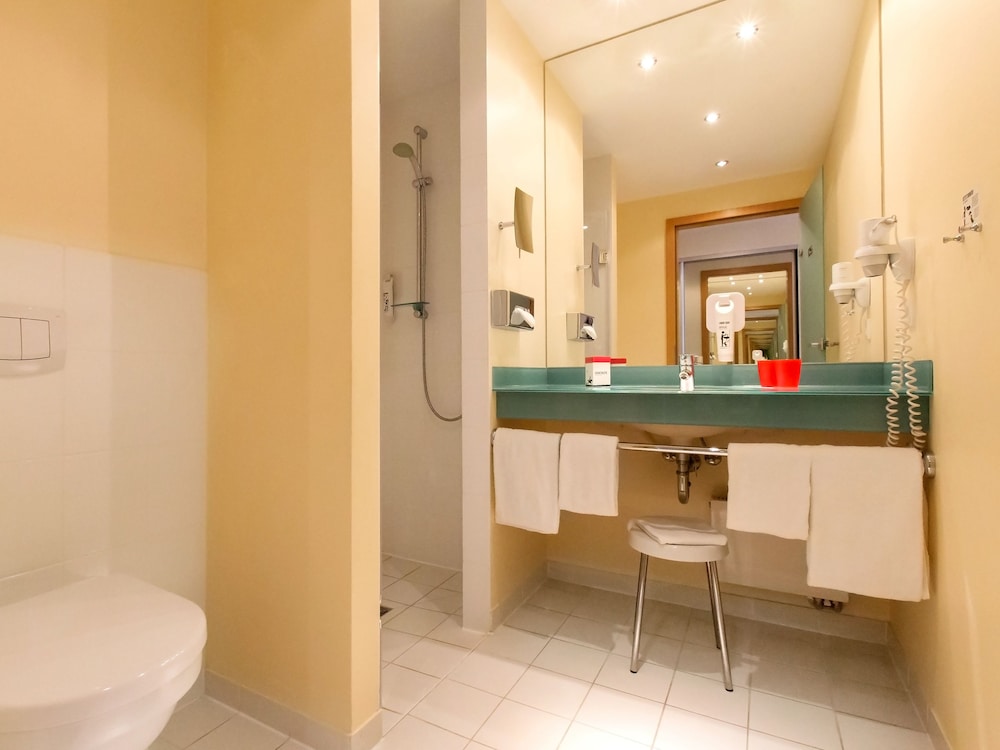 DORMERO HOTEL ALTES KAUFHAUS LUNEBURG 5/44