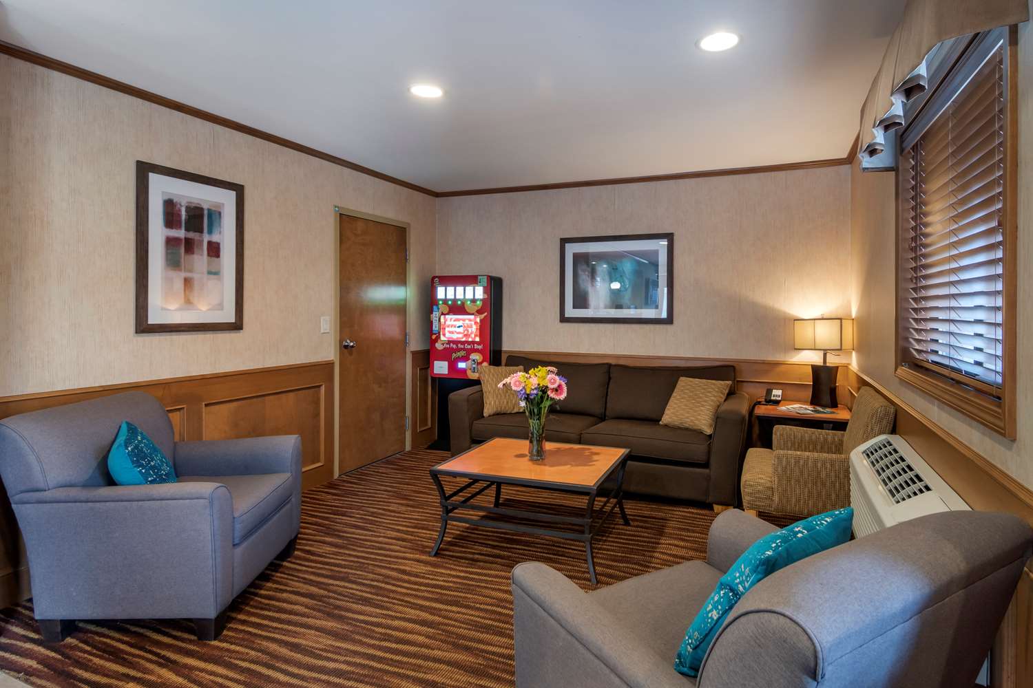 Surestay Plus Hotel By Best Western Salmon Arm 20/32