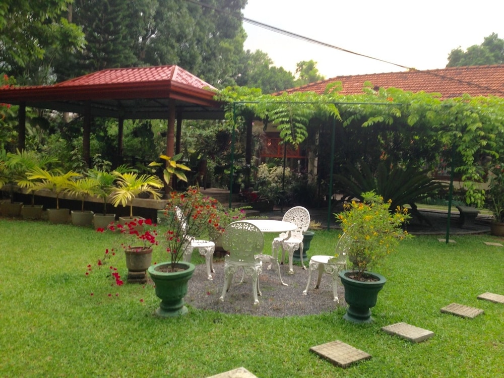 Yalegoda Walauwa Homestay 42/50