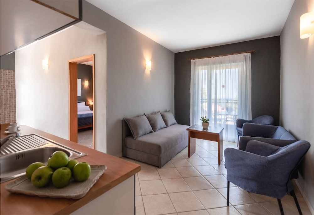 Ampelia Hotel Kassandra 32/50