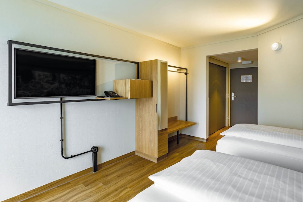 Sunday Hotel Bad Boll 9/46