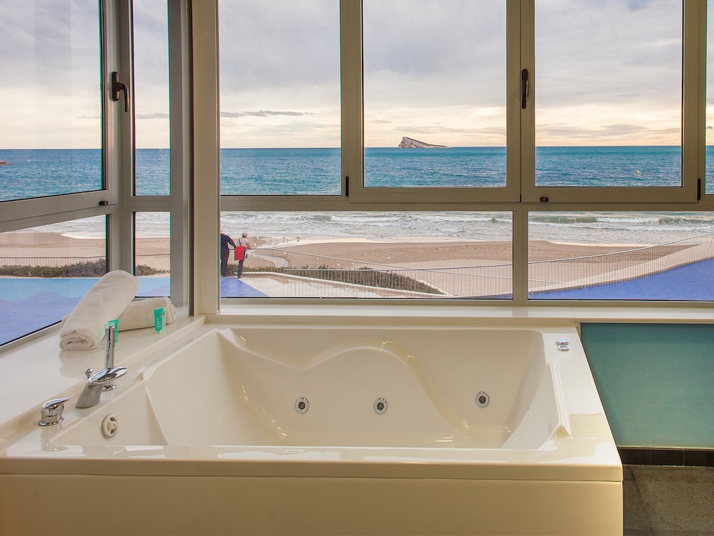 Villa del Mar Hotel 32/33