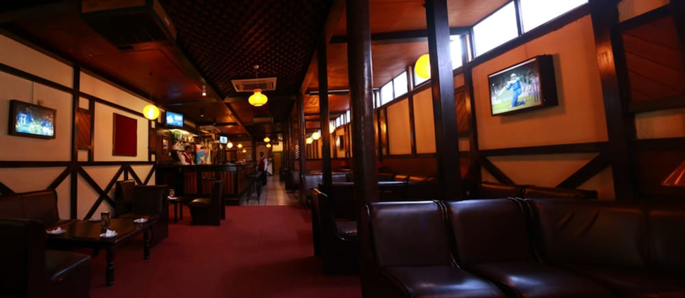 Hotel Sapphire 33/48