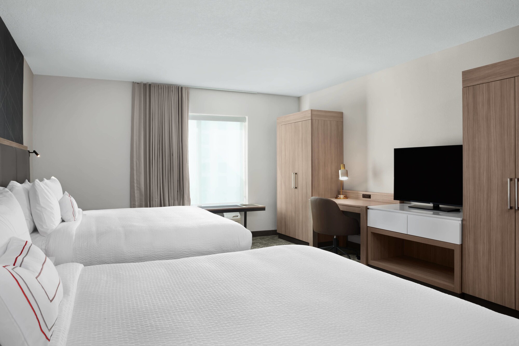 STUDIO, SUITE, MULTIPLE BEDS