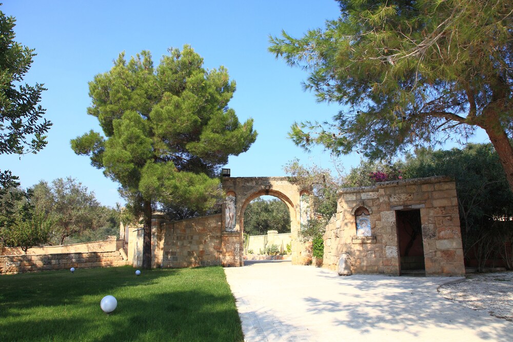 Eden Resort Country & Spa 21/31