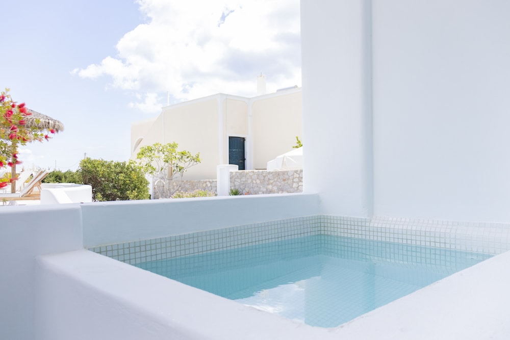 Casa Vitae Suites 56/60