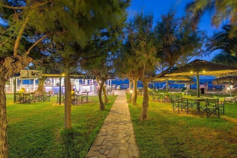Fiore Beach Studios 26/41