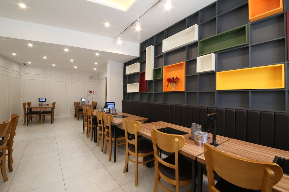 Hotel Davin 43/56