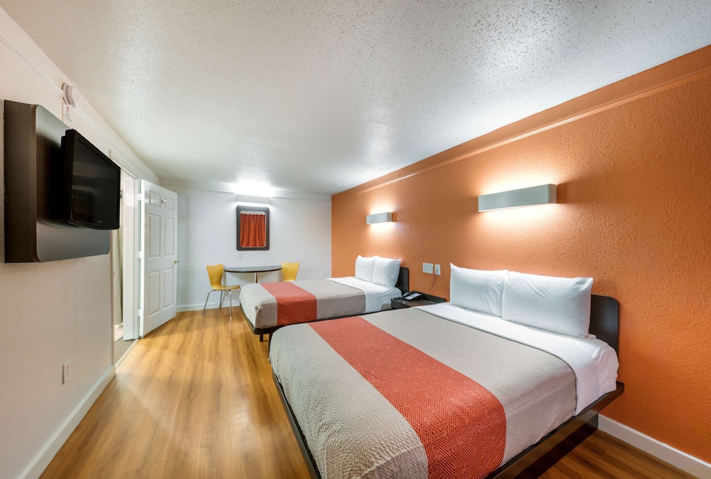 Motel6 Dallas, TX - Farmers Branch 20/47