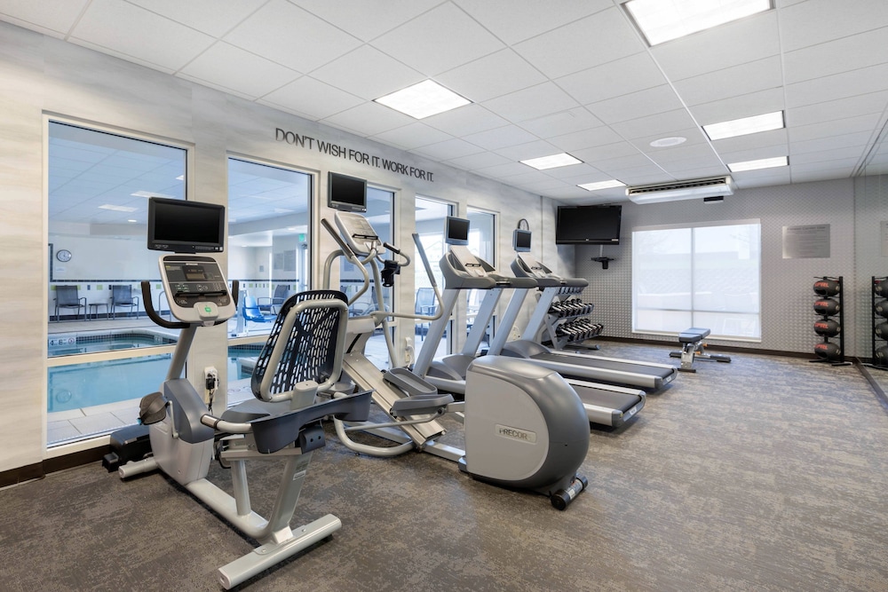 Fairfield Inn Suites Rockford 30/46