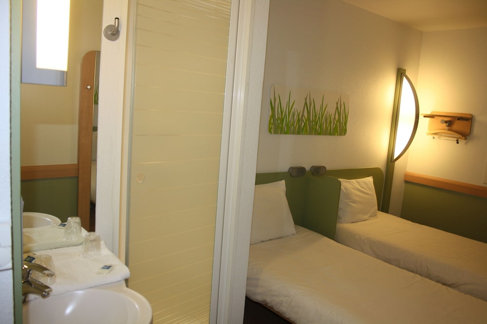 IBIS BUDGET ISSOIRE 34/49