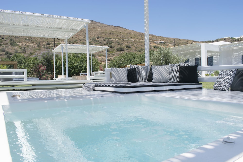 Ow Andros - Luxury Suites 46/50
