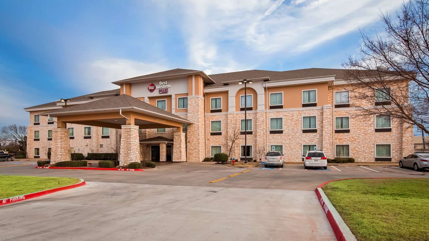 Best Western Plus Christopher Inn & Suites 32/32