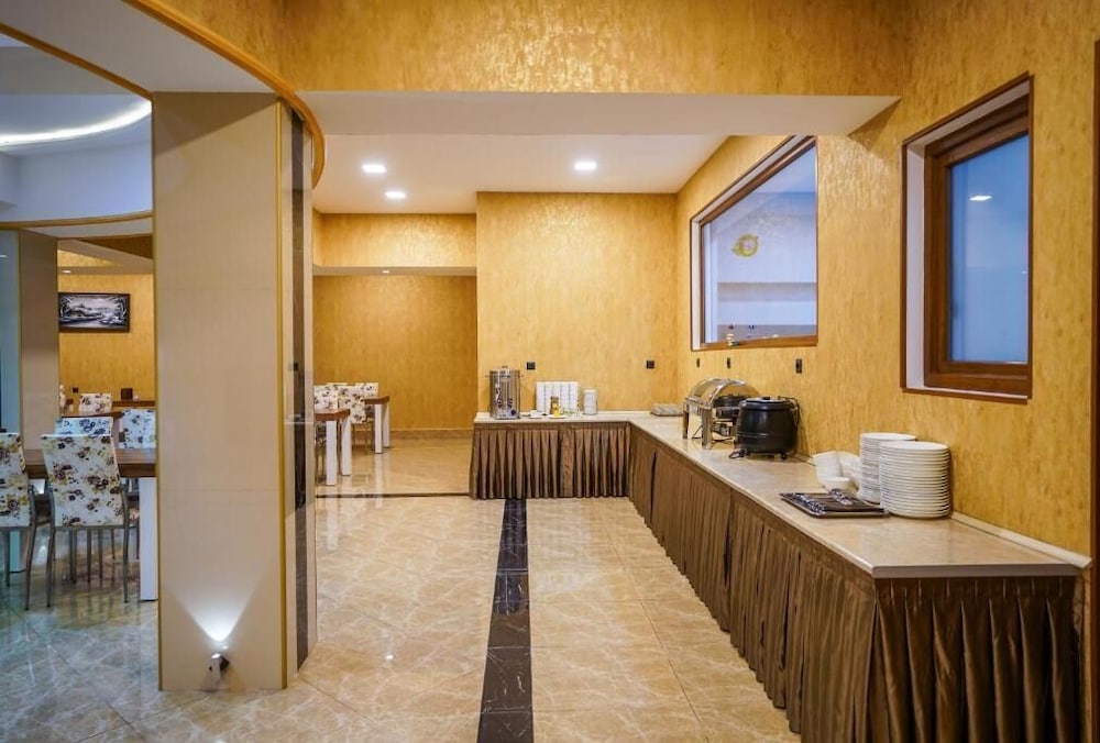Natali Hotel 38/65
