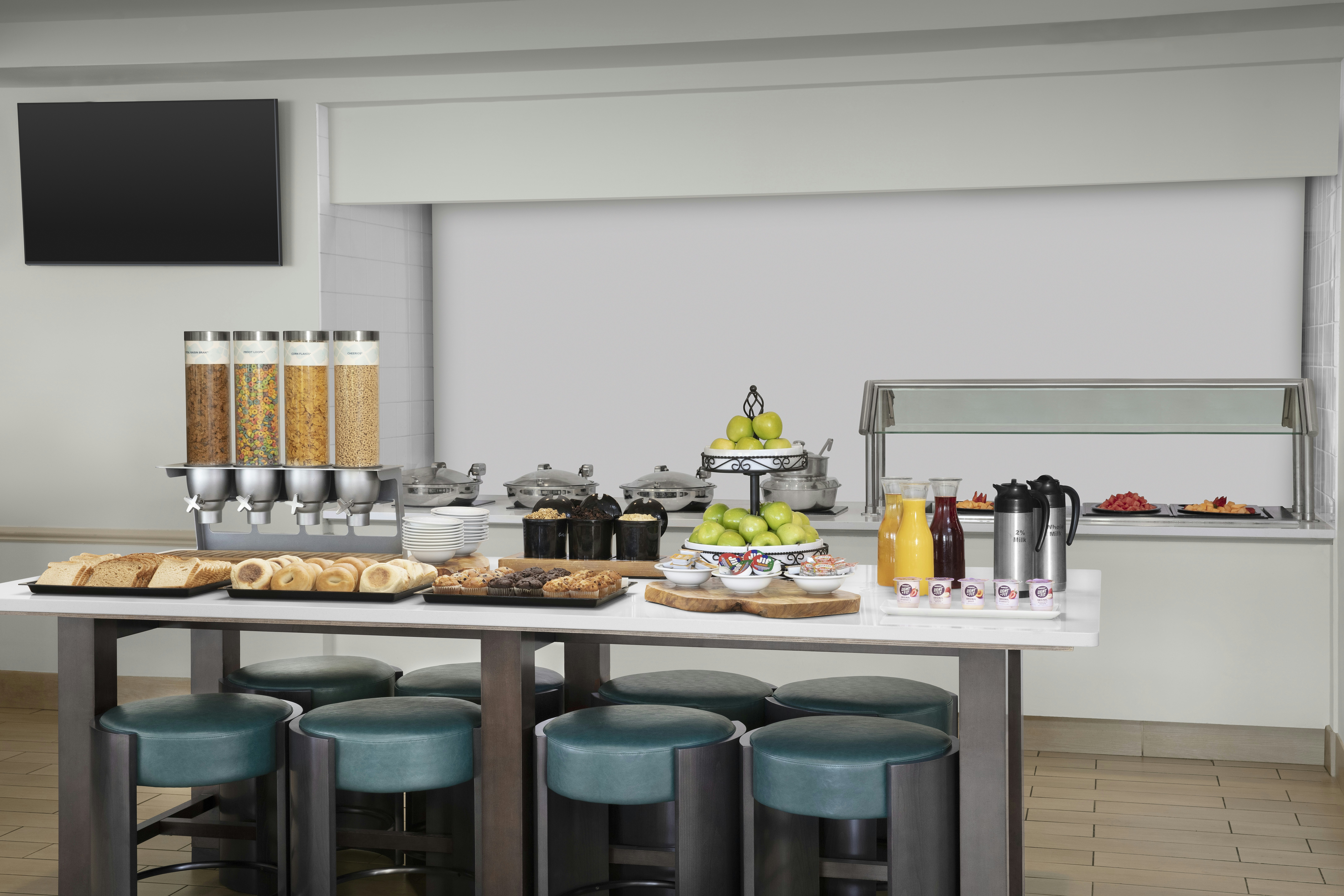 Hilton Garden Inn Hoffman Estates 48/52