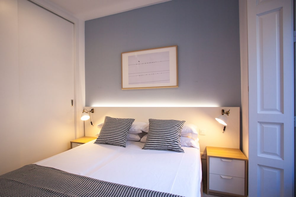 2 BEDROOMS, APARTMENT