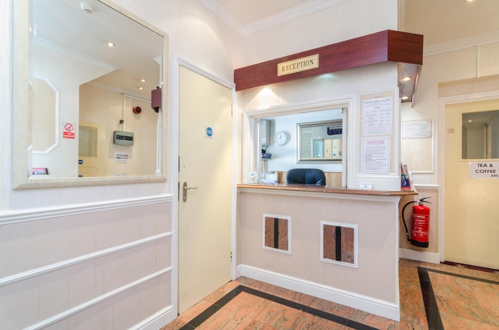 Hotel Earls Court 4/50