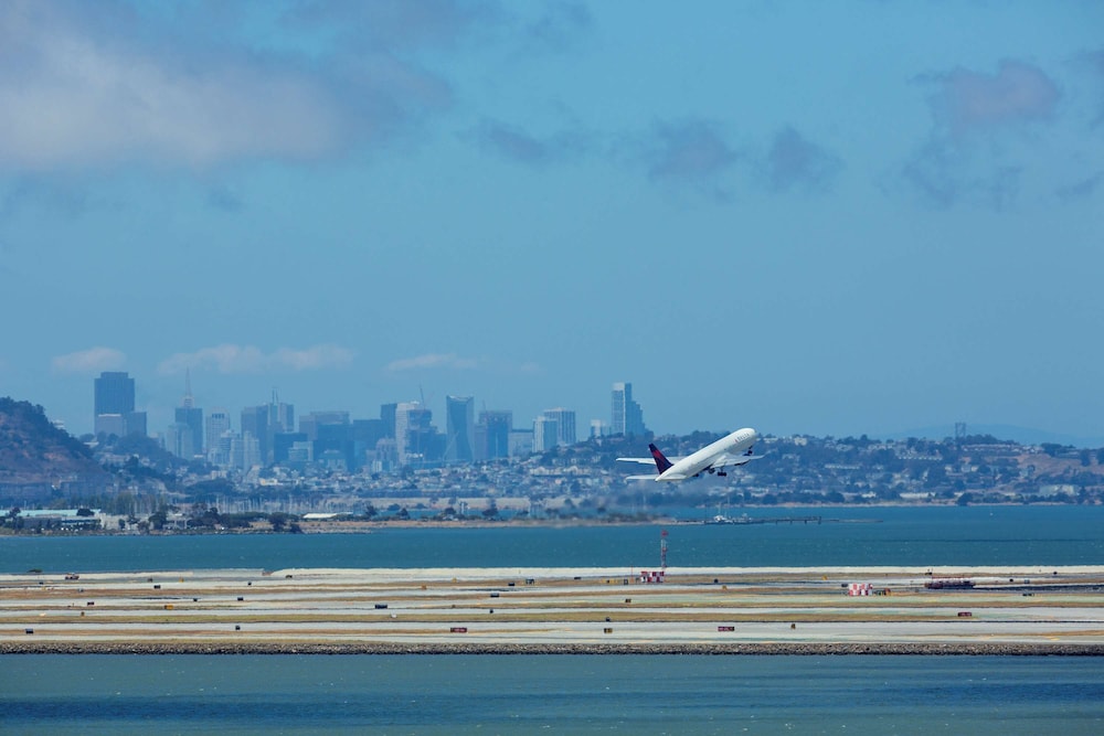 Hyatt Regency San Francisco Airport 75/79