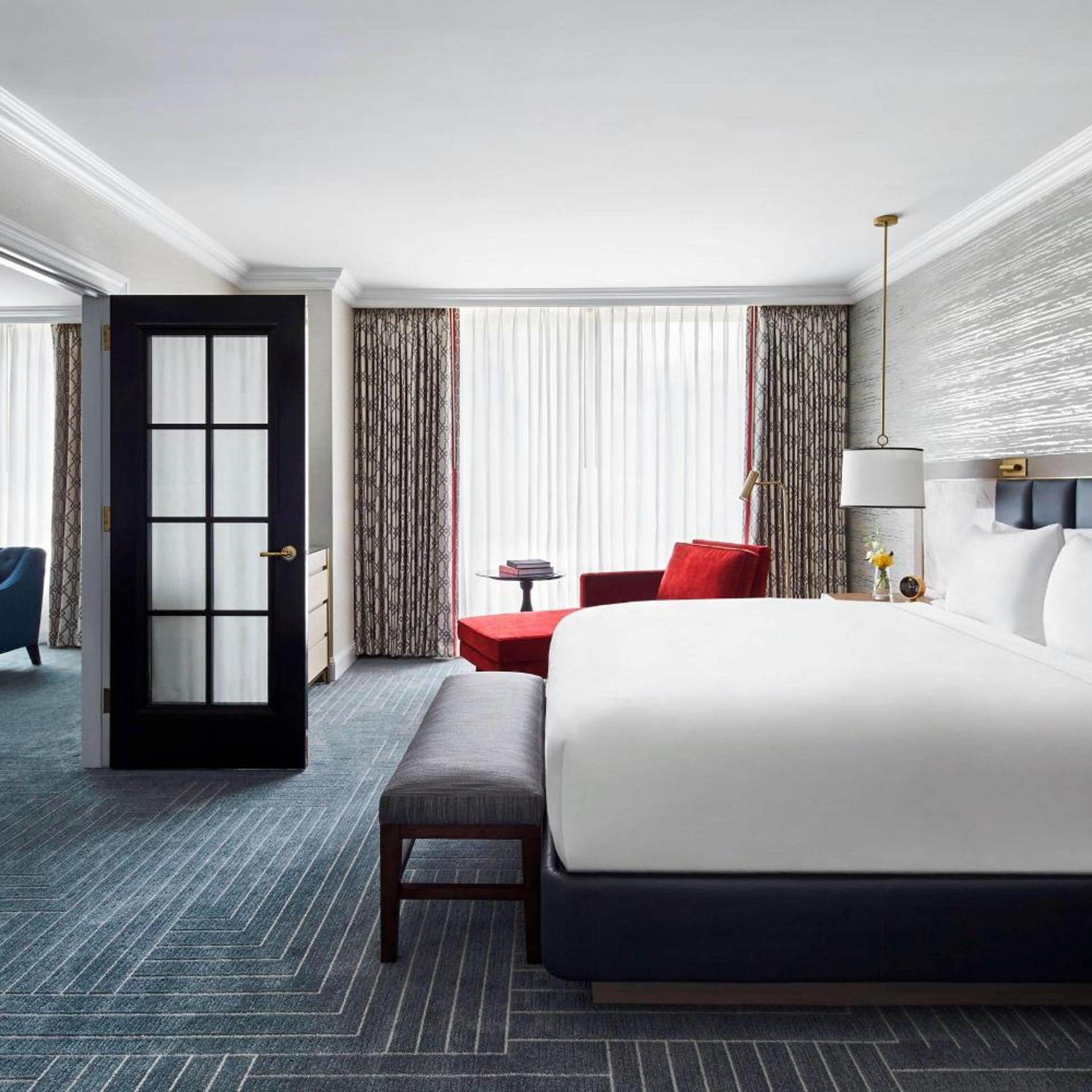 1 Bedroom, Suite, King or Double Bed, Club Floor