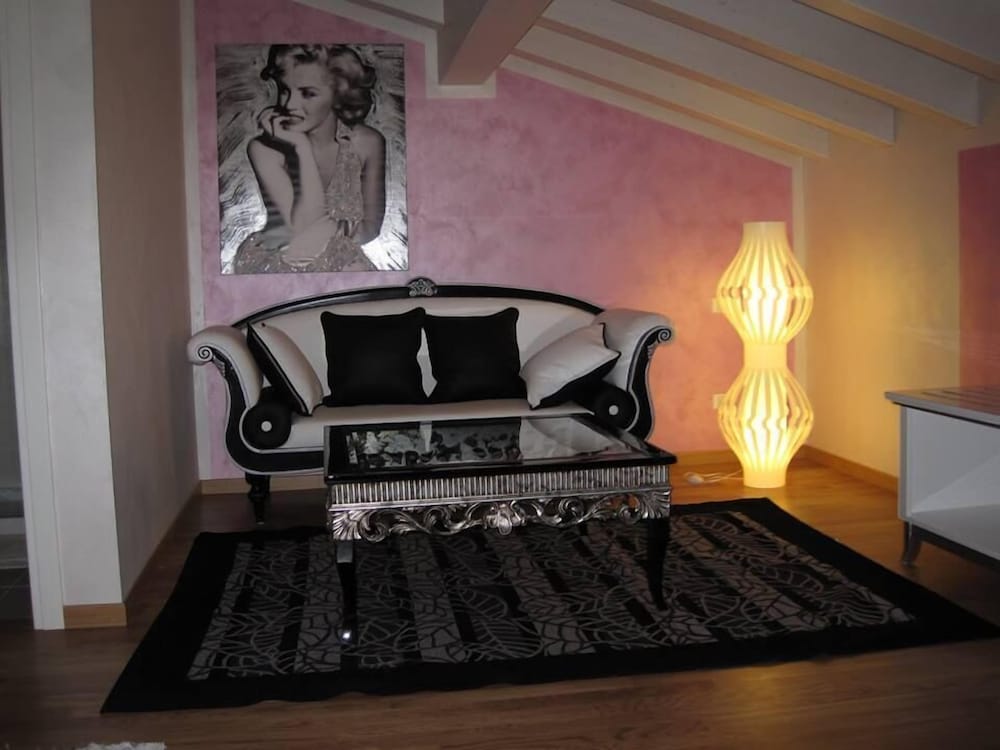 La Grotta Hotel 17/28