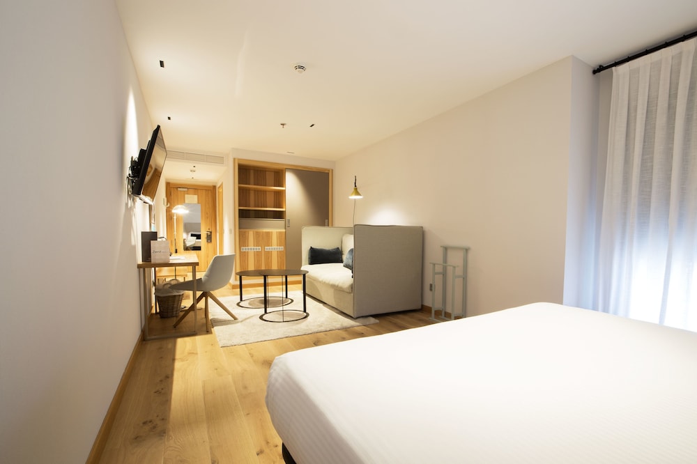 JUNIOR SUITE, EXECUTIVE