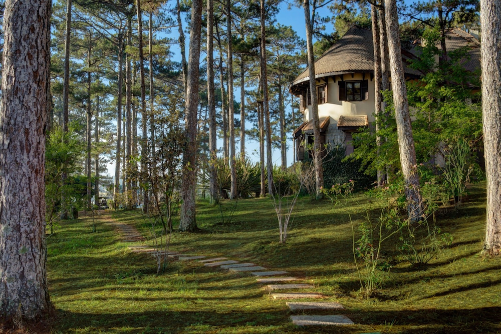 Ana Mandara Villas Dalat Resort & Spa 59/67