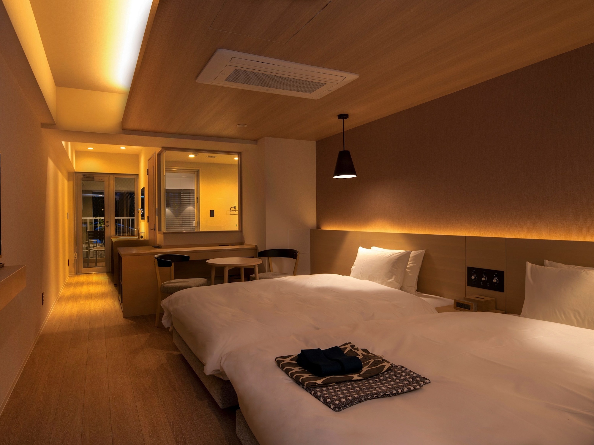 ROOM, TWIN BEDS, TERRACE