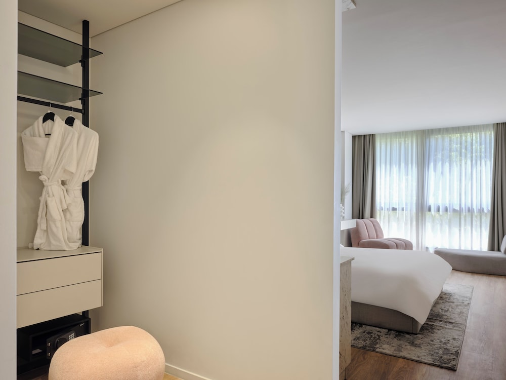 NUR Aparthotel Athens 31/35