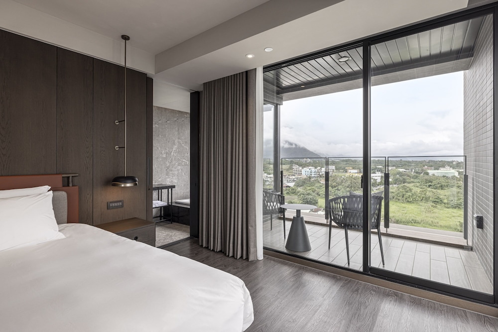 Serenity, Junior Suite, Superior, Family, 2 Double Beds, Building