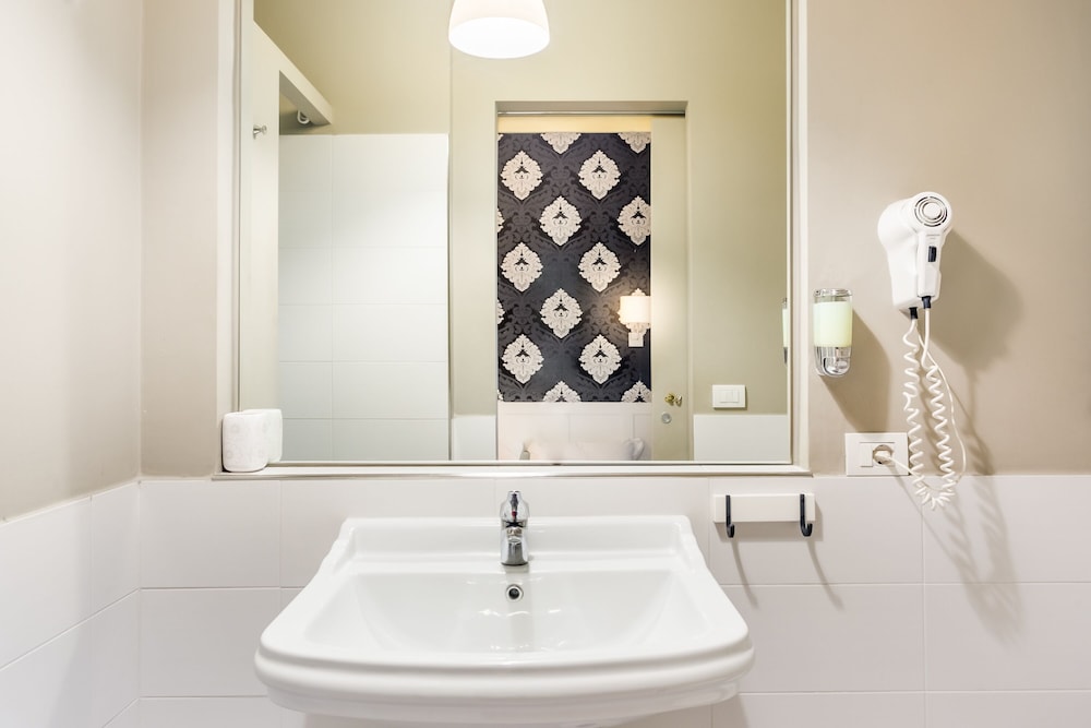 Amoroma Suite 46/50