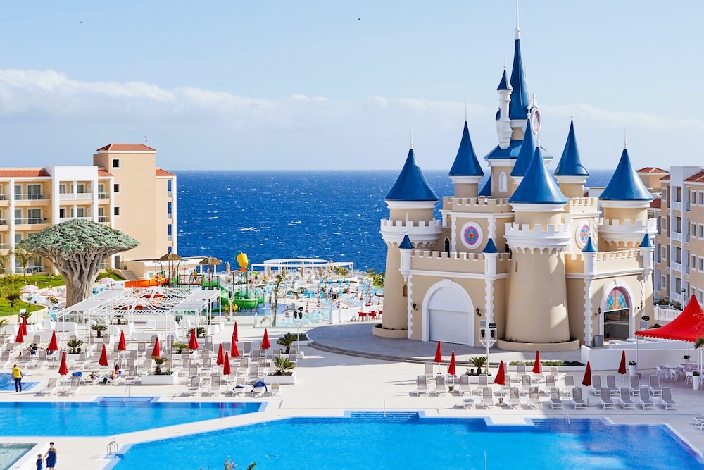 Bahia Principe Fantasia Tenerife 47/50