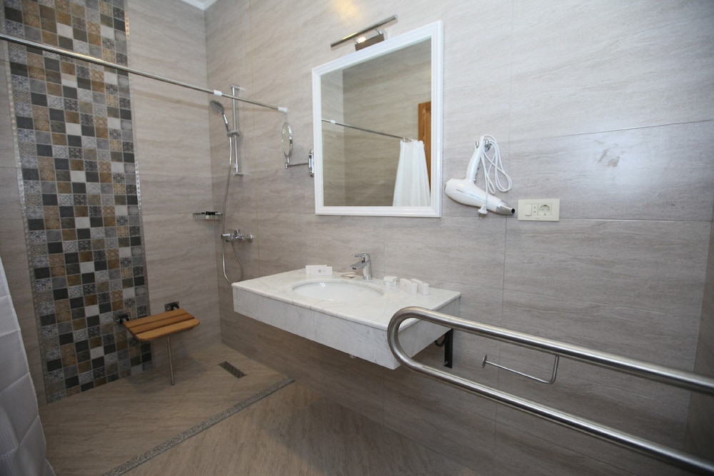 Auroom Hotel 39/40