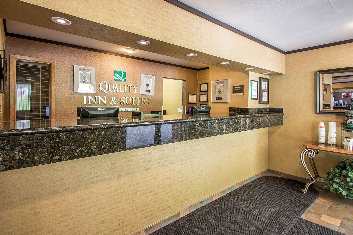 Quality Inn & Suites Decorah 7/23