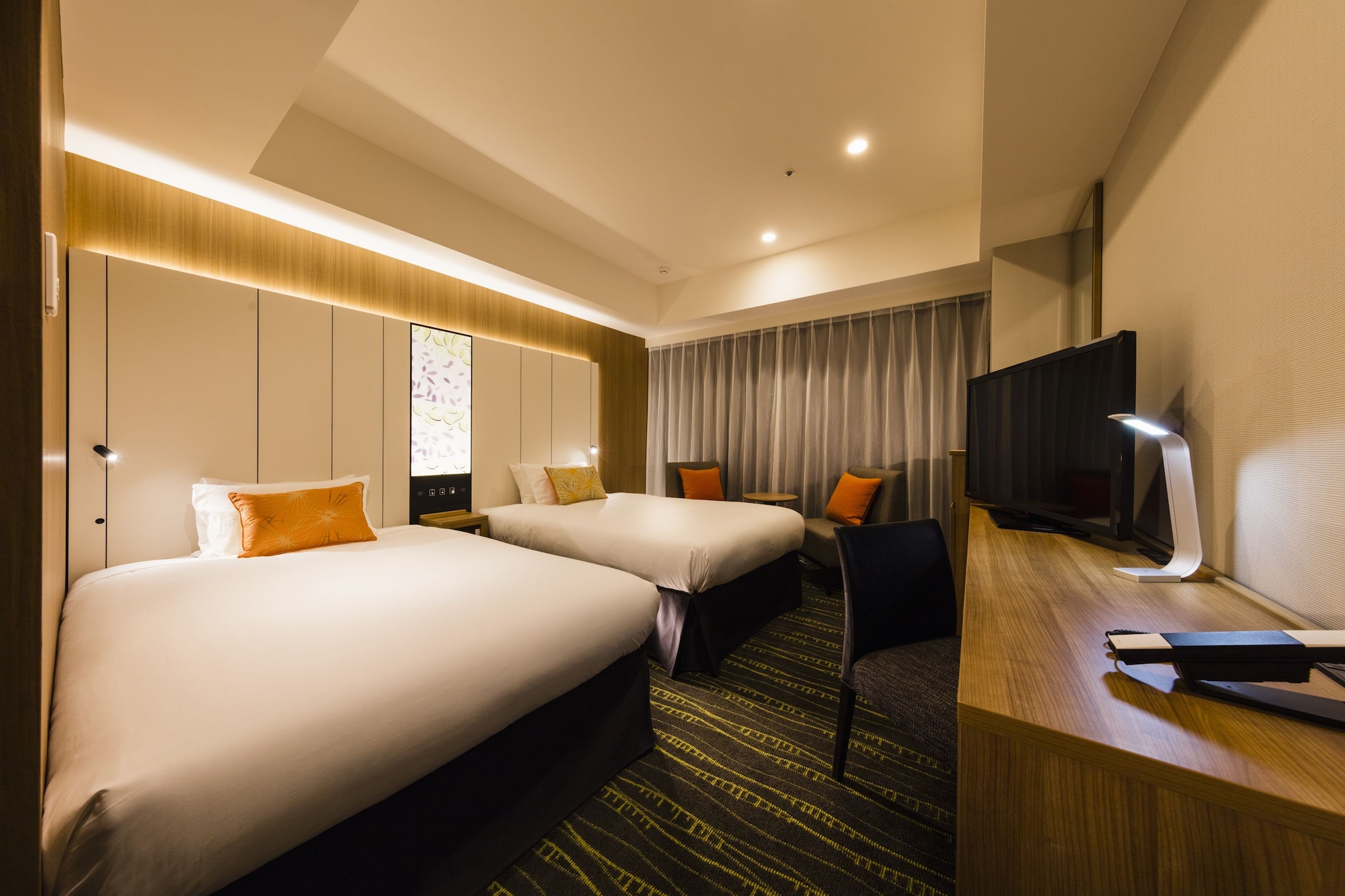 SUPERIOR, TWIN BEDS
