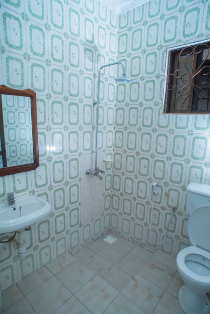Arusha Giraffe Lodge 46/50