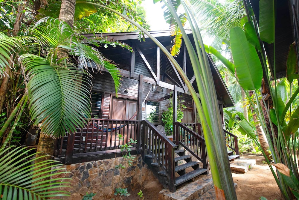 Puerta Azul Hotel 63/69