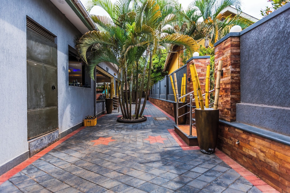 Palm Gardens And Guest House 38/50