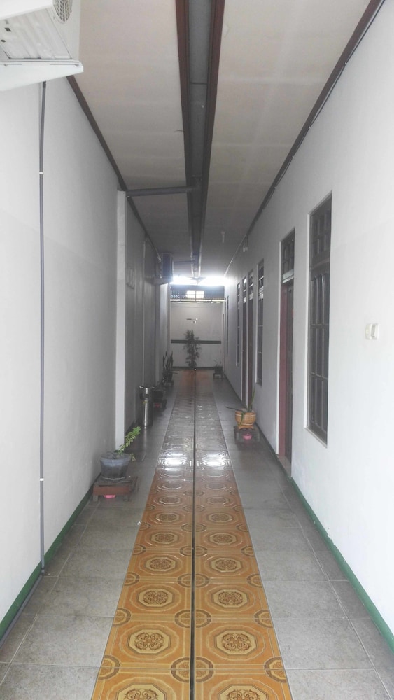 Avicenna Hotel 3/31