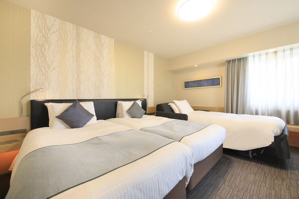 PREMIUM, TWIN BEDS, WITH EXTRA BED