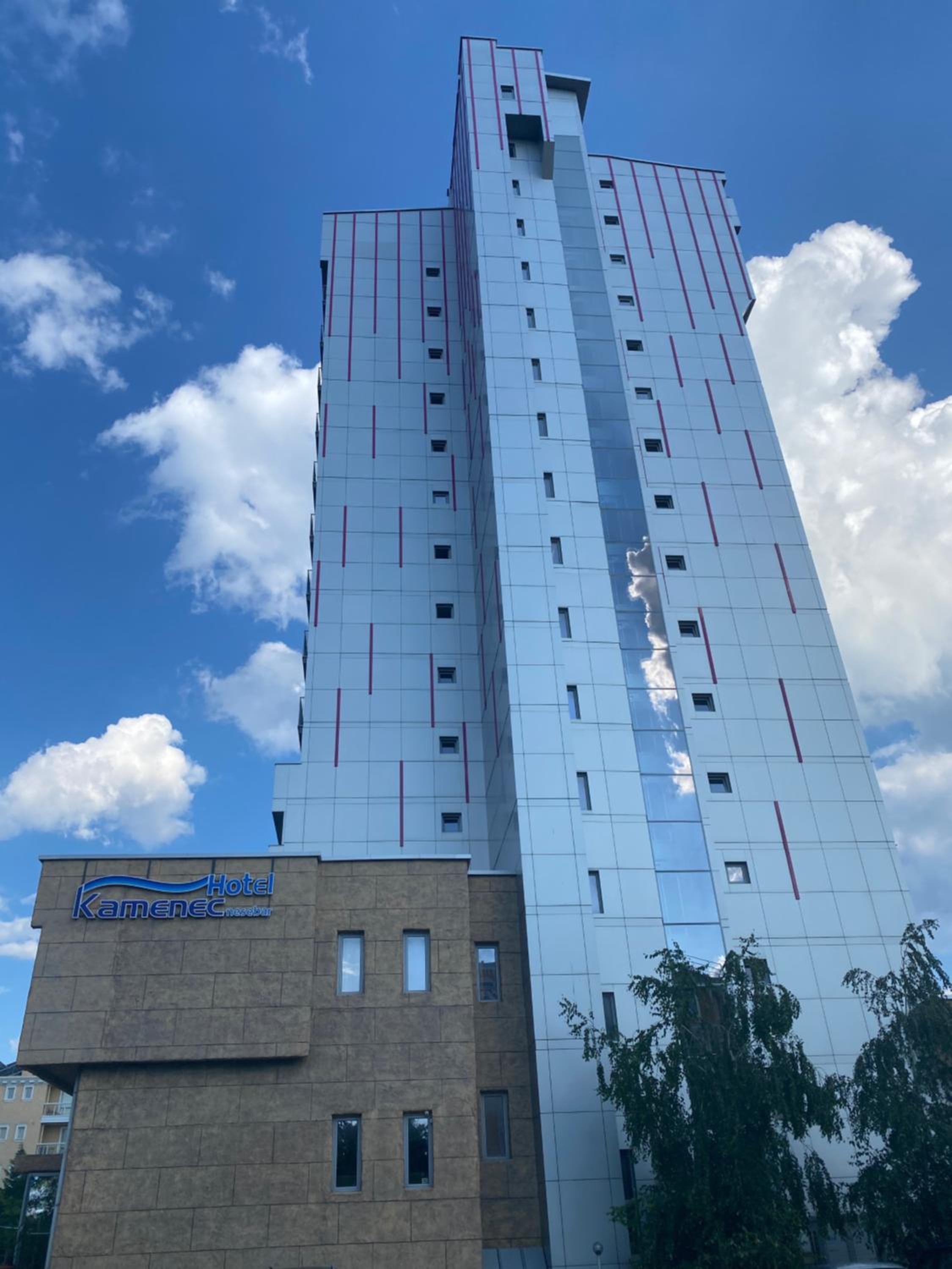 Kamenets Building 1 4/54