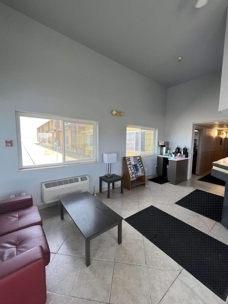 SureStay by Best Western Wells 24/36
