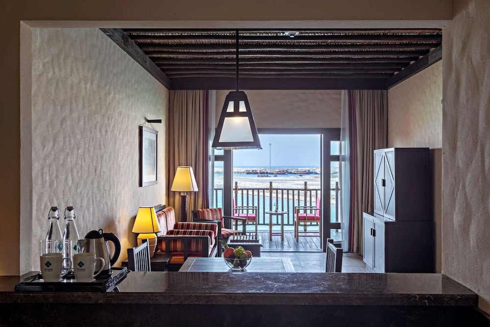 Azimut Hotel Musandam 36/68