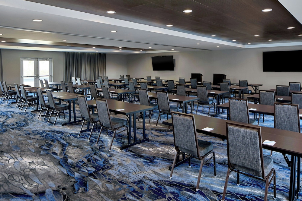 Fairfield By Marriott Inn & Suites Cornelia 16/25