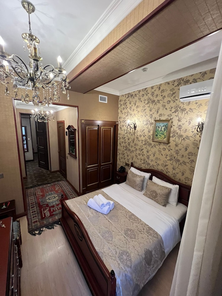 Royal Antique Hotel 19/50
