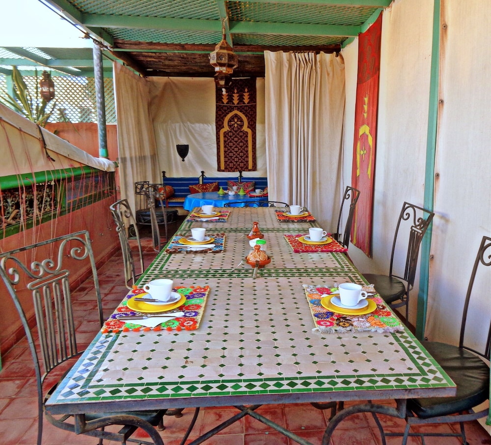 Riad Sesame 42/48