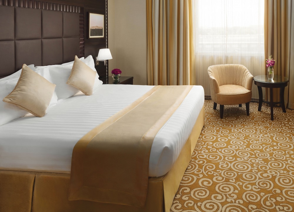 موفنبيك القصيم(Movenpick Qassim) 13/66