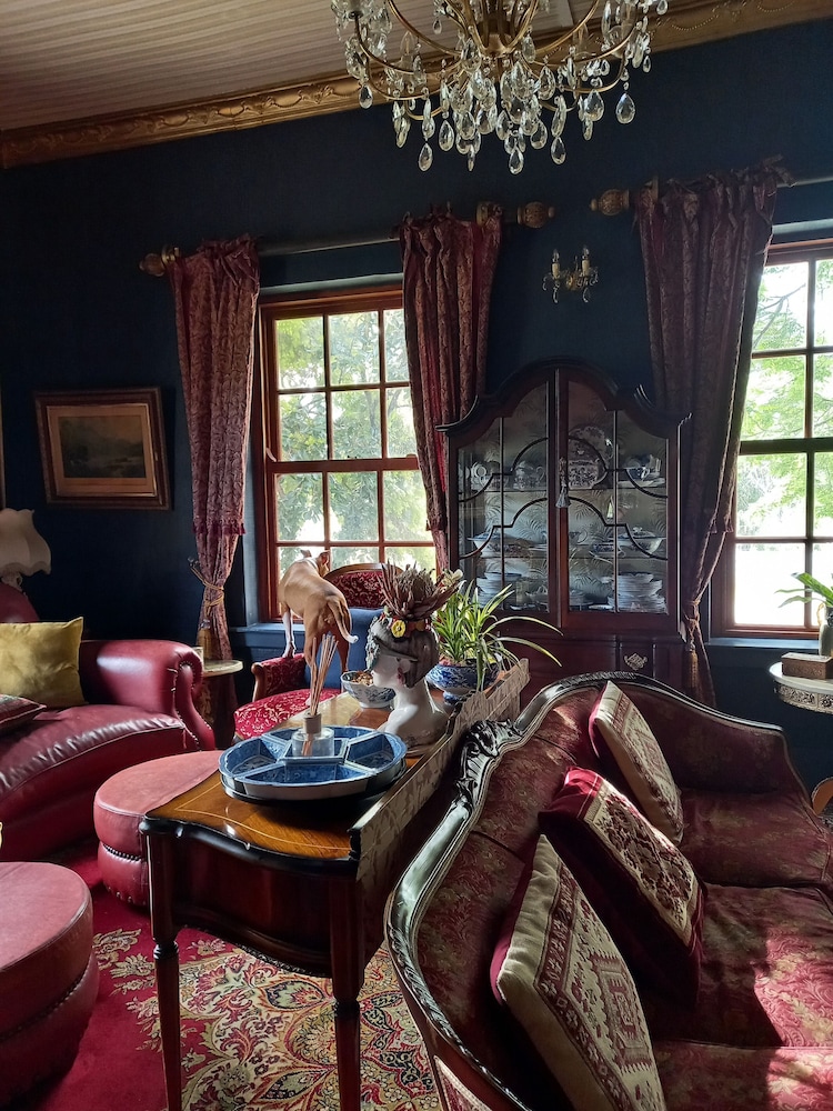 Oak View Manor 24/50