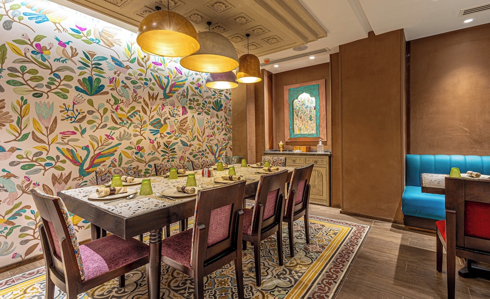 restaurant cafeteria