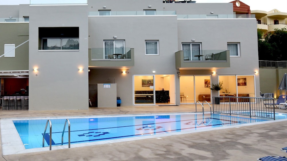 BLUE HORIZON APARTMENTS 1/23